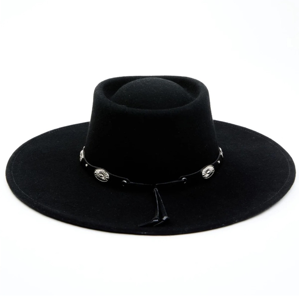 Idyllwind MIDNIGHT STARS WOOL FELT WESTERN HAT
Elegant Black Wide-Brim Hat